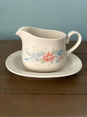 VTG Corning Symphony Pattern Gravy Boat w/ Under Plate. 81-TY Made in USA.